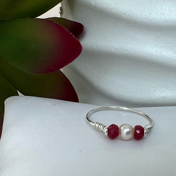 RUBY and Freshwater Pearl Sterling Silver Ring - Picture 3 of 15